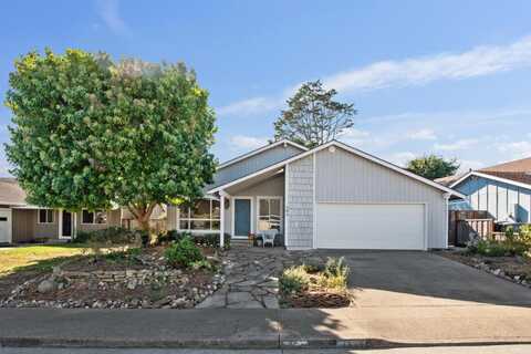 161 Harbour DR, HALF MOON BAY, CA 94019