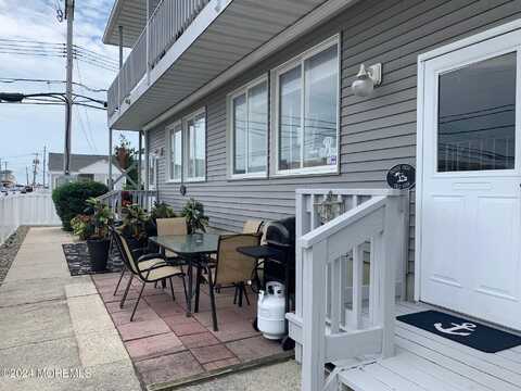 1713 Boulevard, Seaside Park, NJ 08752