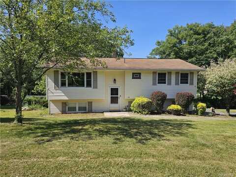 21 Amy Todt Drive, Monroe, NY 10950