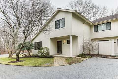 197 Treescape Drive, East Hampton, NY 11937