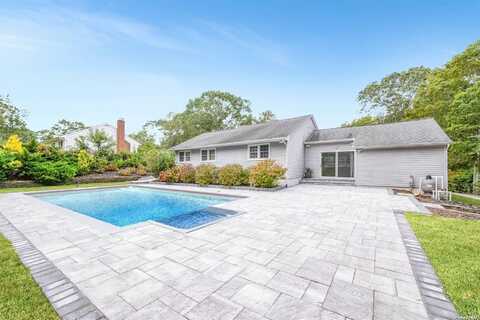 10 Bittersweet Avenue, Hampton Bays, NY 11946