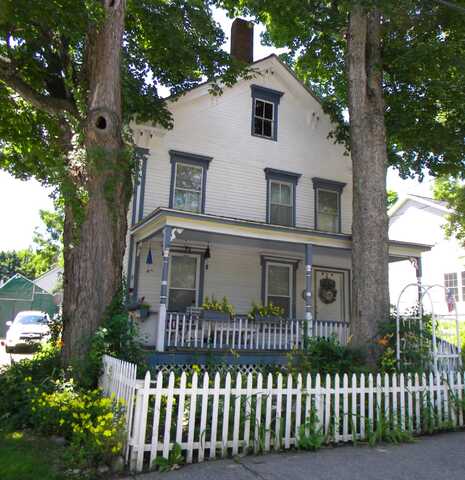 84 Main Street, Richmond, ME 04357