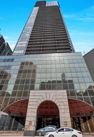 10 E Ontario Street, Chicago, IL 60611