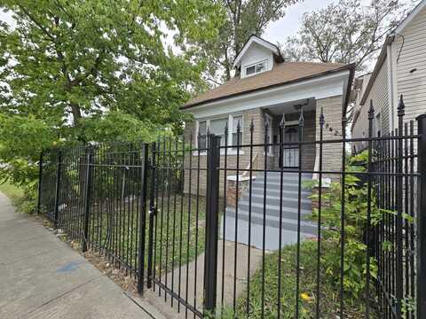 6842 S MAY Street, Chicago, IL 60621