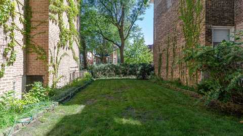 5424 S Ingleside Avenue, Chicago, IL 60615