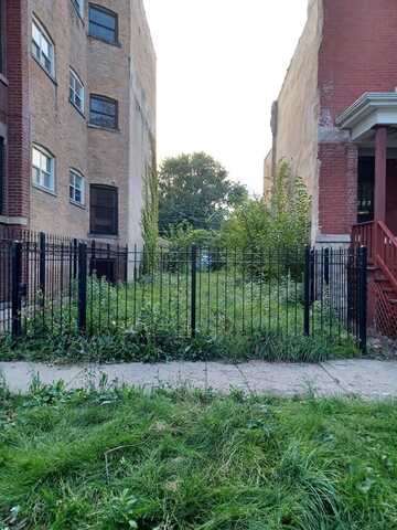 6508 S Woodlawn Avenue, Chicago, IL 60637