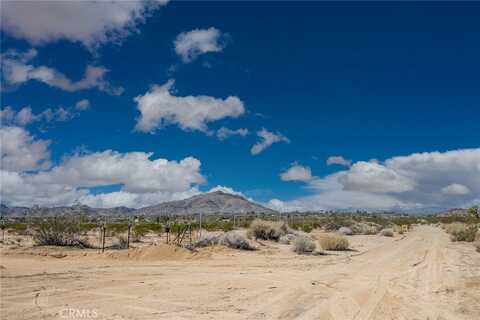 3382 Center Avenue, Joshua Tree, CA 92252