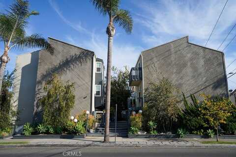 320 12th Street, Seal Beach, CA 90740