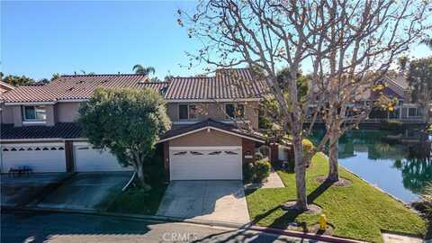 7866 Southwind Cir, Huntington Beach, CA 92648