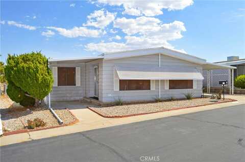 7501 Palm Avenue, Yucca Valley, CA 92284