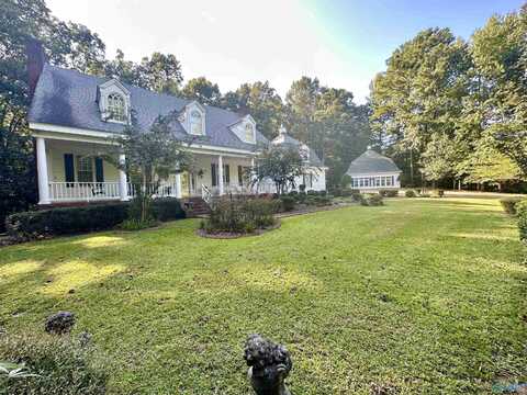 71 Windsor Drive, Russellville, AL 35653