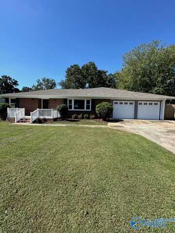 2553 N Brindlee Mountain Parkway, Arab, AL 35016