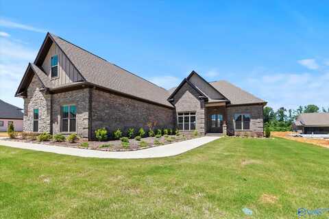 22949 Gunner Circle, Athens, AL 35613