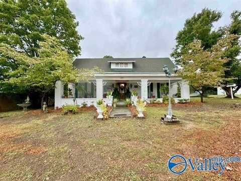 225 Main Street, Cherokee, AL 35616