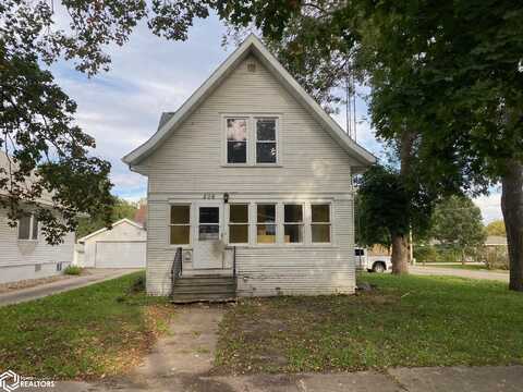 206 12th Street S, Northwood, IA 50459