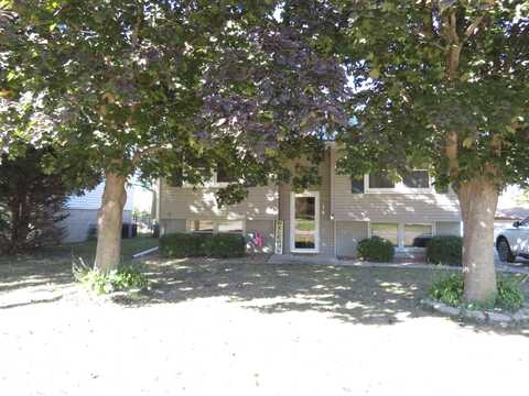 914 2nd Street SW, Clarion, IA 50525