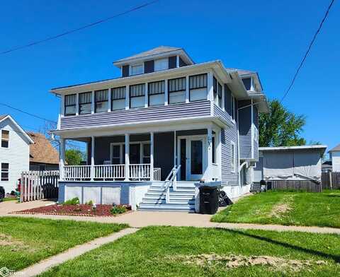 11 5Th Avenue W, Albia, IA 52531