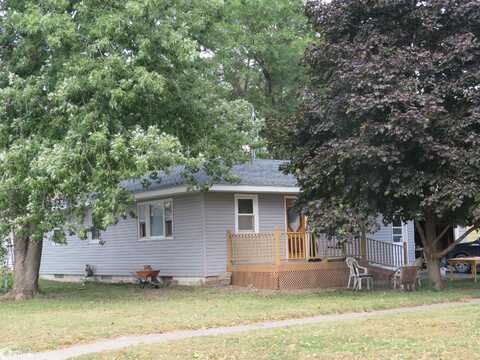 119 2nd Ave SW, Hampton, IA 50441