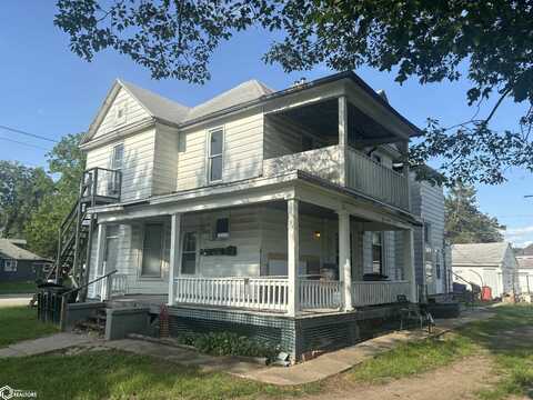 102 S Davis Street, Ottumwa, IA 52501