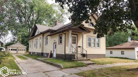 11 & 11 1/2 S Jackson Avenue, Mason City, IA 50401