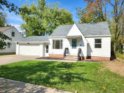 16207 Woodbrook Avenue, Maple Heights, OH 44137