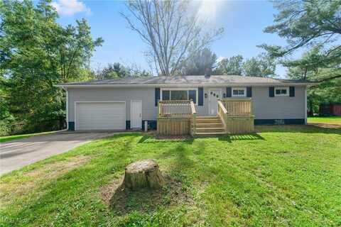 7188 Hayes Orangeville Road NE, Burghill, OH 44404