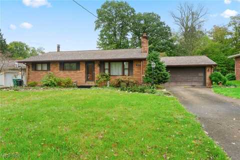 117 Woodland Drive, New Middletown, OH 44442