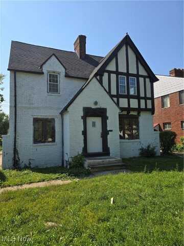 3138 Ashwood Road, Cleveland, OH 44120