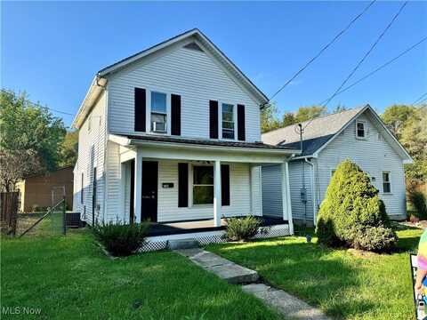 730 W High Street, Uhrichsville, OH 44683