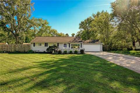 9822 Crestwood Drive, Twinsburg, OH 44087