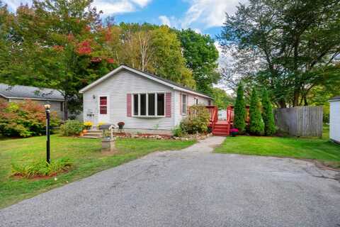 45 Chestnut Circle, Loudon, NH 03307