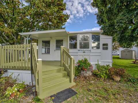 37 Island Circle, South Hero, VT 05486