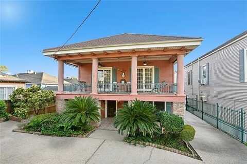 8127 BELFAST Street, New Orleans, LA 70118