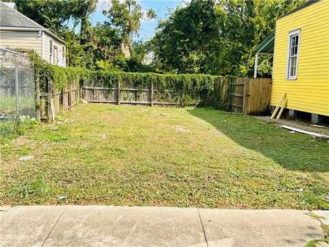 2523 PHILIP Street, New Orleans, LA 70113