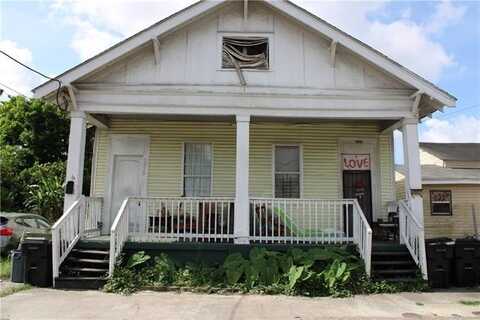 2256 N VILLERE Street, New Orleans, LA 70117