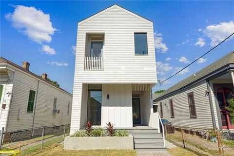 3145 URQUHART Street, New Orleans, LA 70117