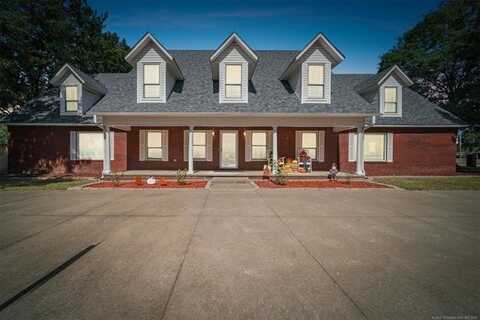 235 SE 9th Street, Pryor, OK 74361