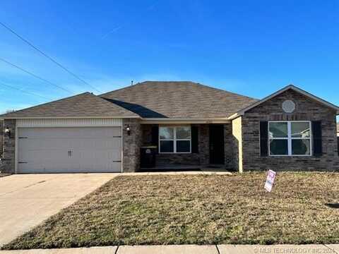 14982 S 276th East Avenue, Coweta, OK 74429