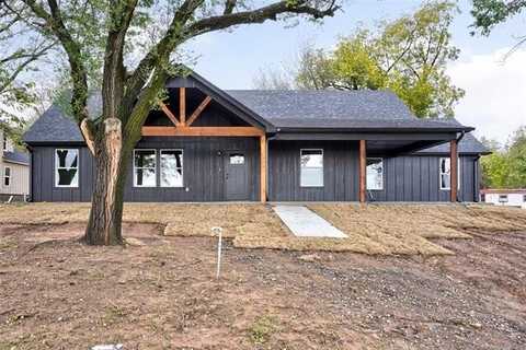 230 N Main Street, Kiefer, OK 74041