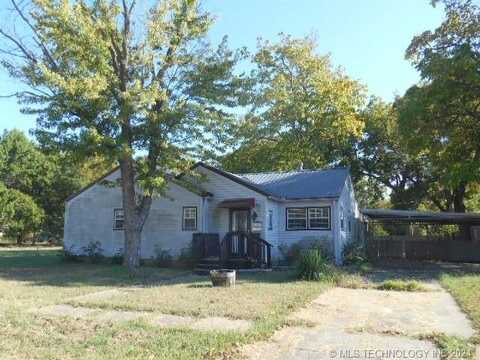 912 E 9th Street, Pawhuska, OK 74056