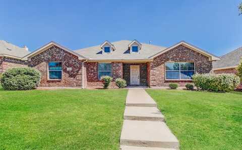 606 Mary Wilson Drive, Lancaster, TX 75146