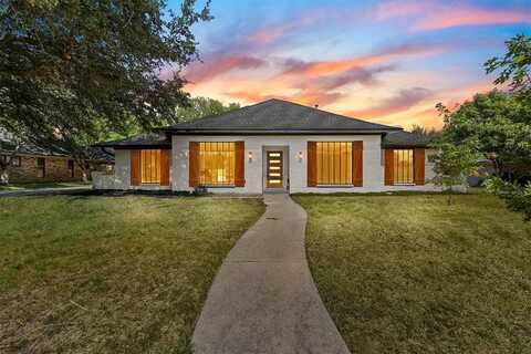 221 Glenmere Drive, Highland Village, TX 75077