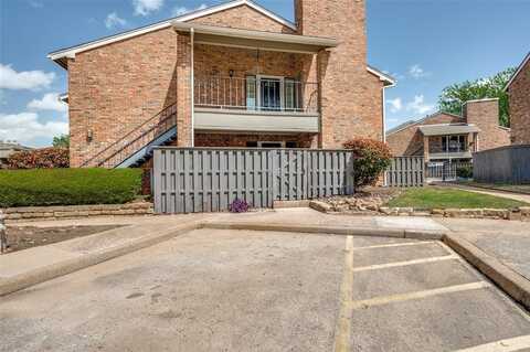 2733 Silver Creek Drive, Arlington, TX 76006