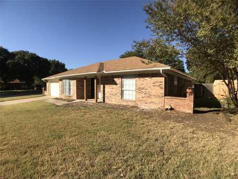 9944 Edmund Drive, Benbrook, TX 76126