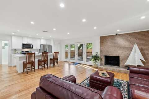 10606 Royalwood Drive, Dallas, TX 75238
