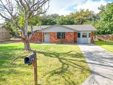 109 Bowie Circle, Brownwood, TX 76801