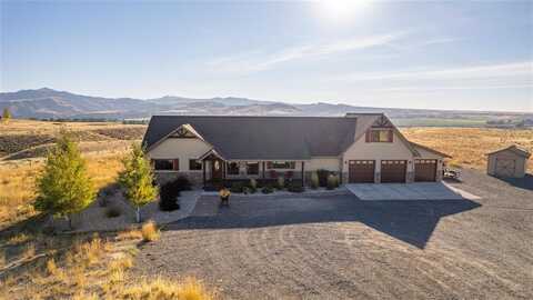 28 Rolling Hills Dr, Cody, WY 82414