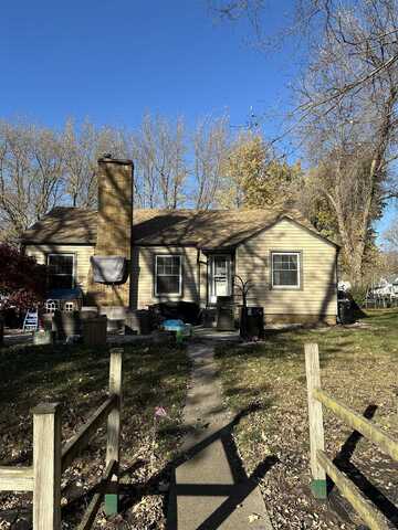 102 E 3rd Street, Early, IA 50535