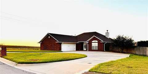 98 Clubhouse Drive, Elk City, OK 73644