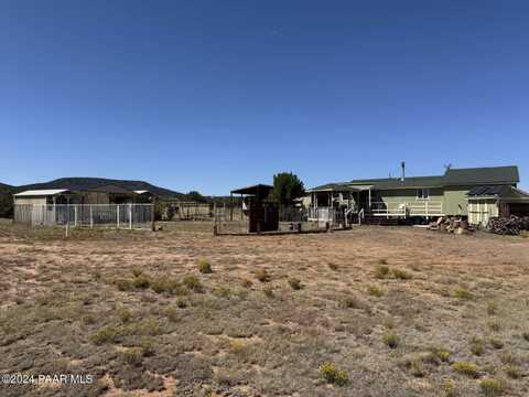 53528 N Cloudcroft Way, Seligman, AZ 86337